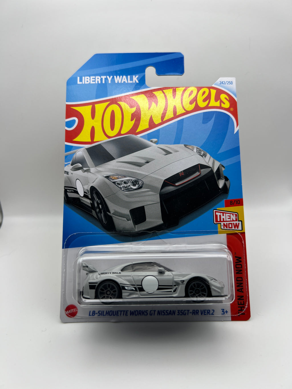 Liberty Walk Silhouette Works GT NISSAN 35GT-RR VER.2